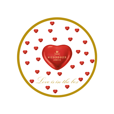 Marzipan Torte mit Aufkleber " Love" 