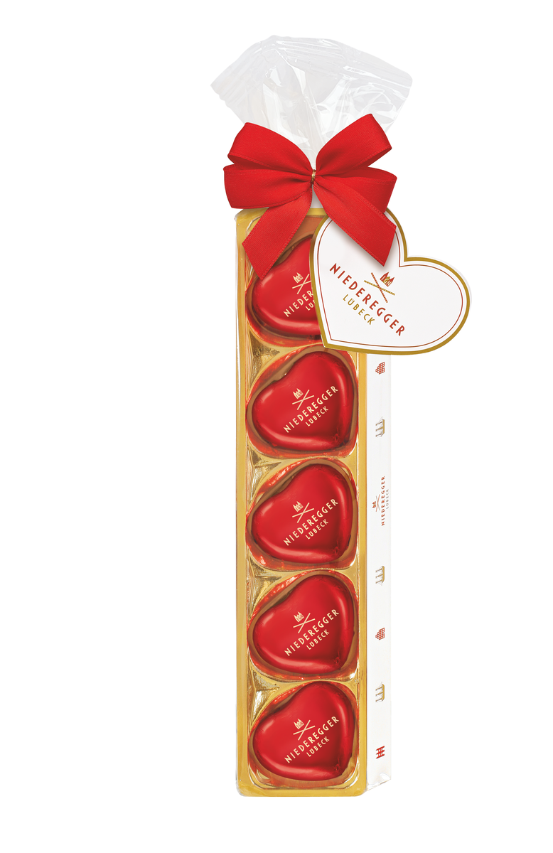 Marzipan Herzen im Btl. 62,5 g Marzipan Herzen im Btl., 62,5 g, mit Zartbitter-Schokolade, enthält Zucker und Invertzuckersirup