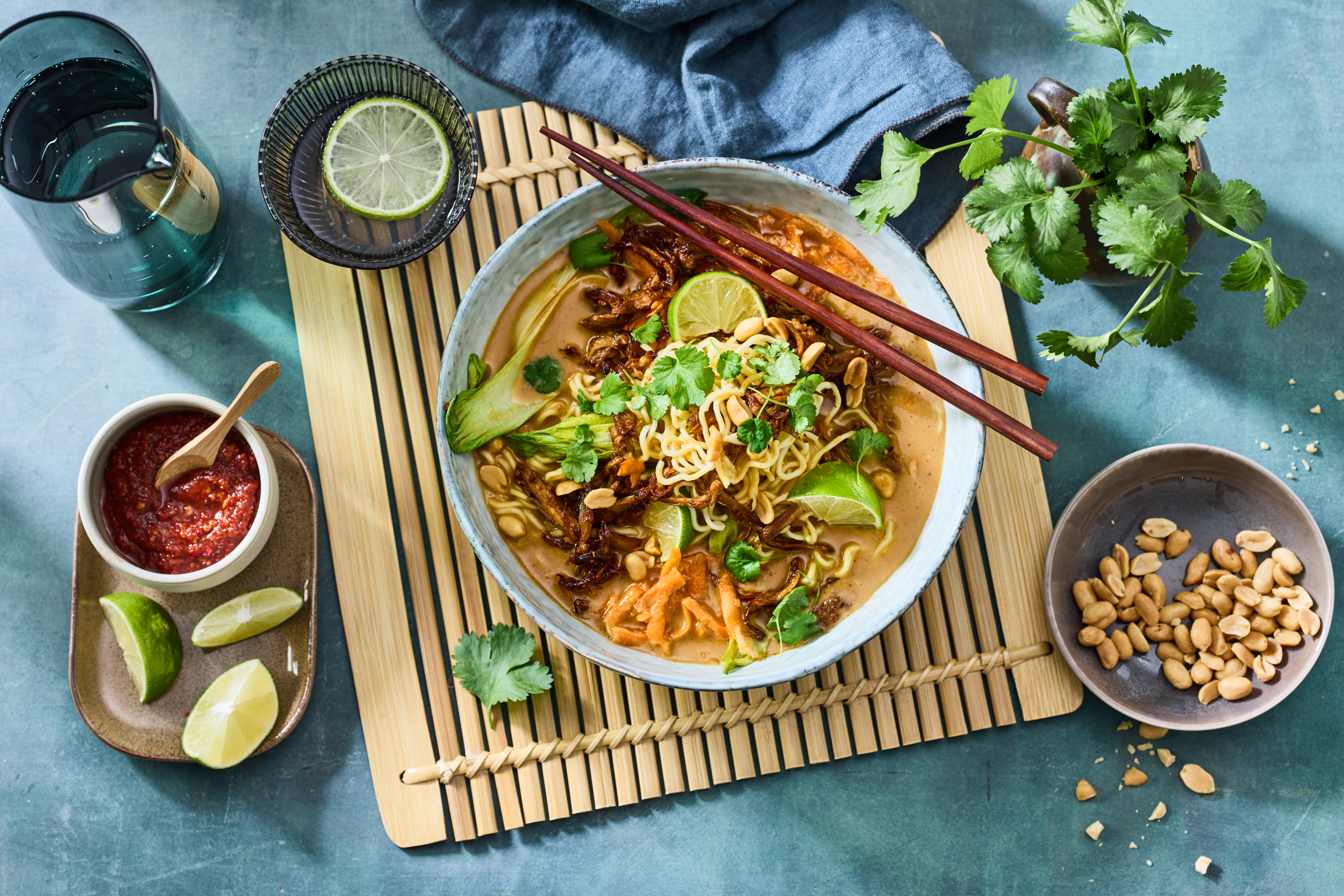 Pulled-Pilz Erdnuss-Ramen (vegan)