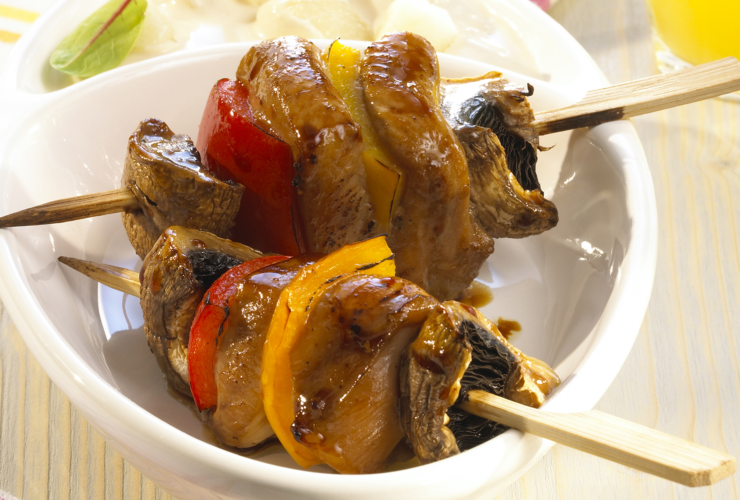 Hähnchenspieße in Grafschafter Marinade 